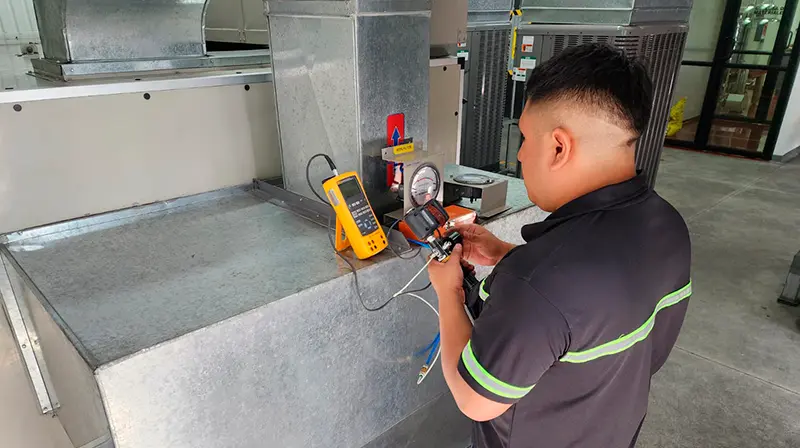 Calibración y Verificación de Equipos Calibración y Verificación de Equipos