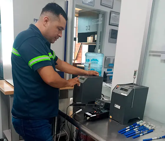 Verificación de Equipos de Laboratorio